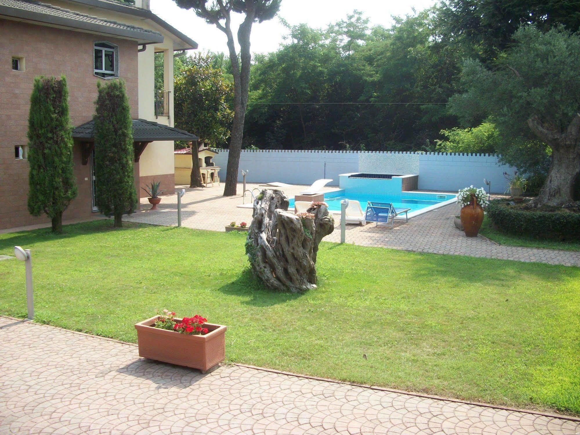 B&B Southitaly Busto Arsizio Exterior foto