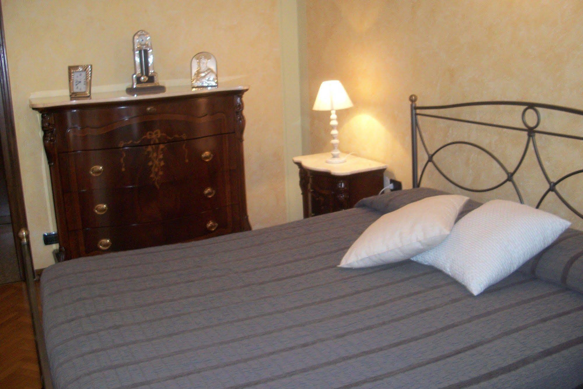 B&B Southitaly Busto Arsizio Exterior foto